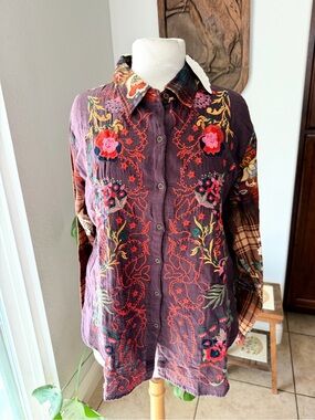 All About Her Embroidered Floral Plaid Button Down Shirt L NWT